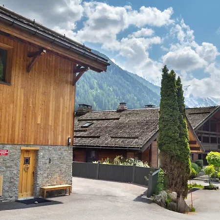 Les Grands Montets Family *
